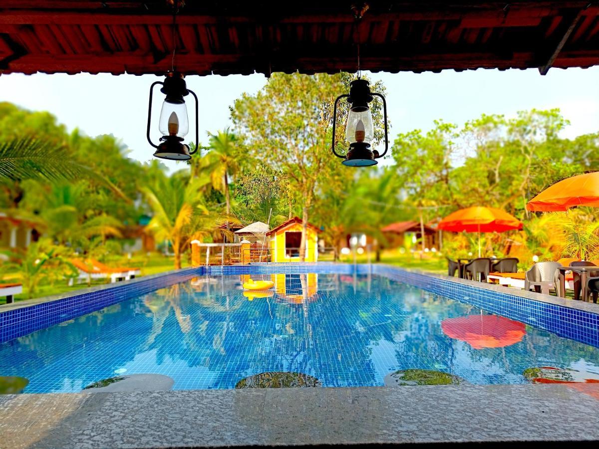 Coco Teros Resort Mandrem Exterior photo