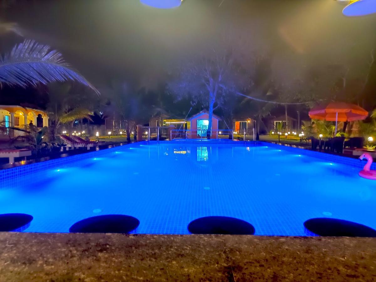 Coco Teros Resort Mandrem Exterior photo